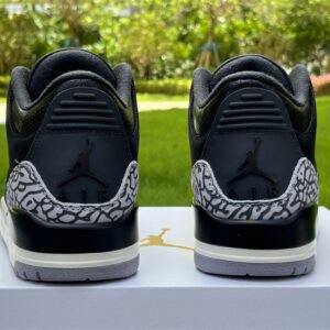 Air Jordan 3 WMNS Off Noir - Image 16