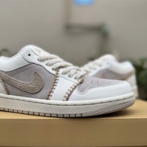 Travis Scott x Air Jordan 1 - Image 17