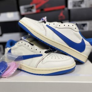 Travis Scott x Air Jordan 1 low - Image 19