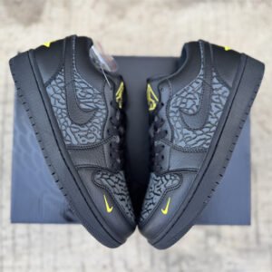 Travis Scott x Air Jordan 1 - Image 17