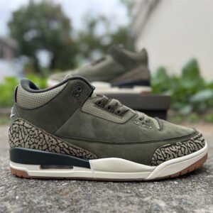 Air Jordan 3 Retro - Image 34