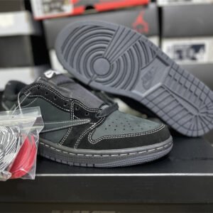 Travis Scott x Air Jordan 1 low - Image 8