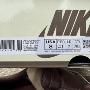 Travis Scott x Air Jordan 1 - Image 18