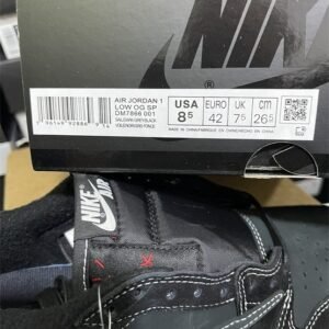 Travis Scott x Air Jordan 1 low - Image 11