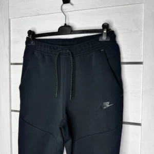 Nike Tech Fleece Joggers Mens - Image 4