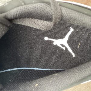 Air Jordan 1 Low - Image 7