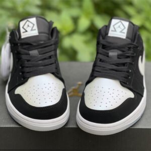 Air Jordan 1 Low - Image 4