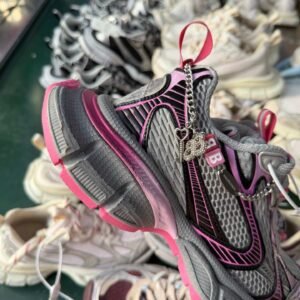 VG Batch Balenciaga 3XL Gradient Sneaker Silver Pink KeyChainVG Batch Balenciaga 3XL Gradient Sneaker Silver Pink KeyChain - Image 5