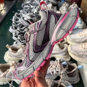VG Batch Balenciaga 3XL Gradient Sneaker Silver Pink KeyChainVG Batch Balenciaga 3XL Gradient Sneaker Silver Pink KeyChain - Image 6