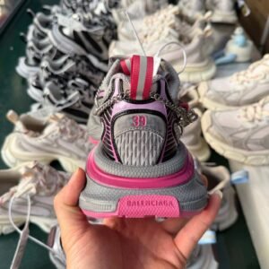 VG Batch Balenciaga 3XL Gradient Sneaker Silver Pink KeyChainVG Batch Balenciaga 3XL Gradient Sneaker Silver Pink KeyChain - Image 9