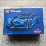 LEGO Technic 42083 – Bugatti Chiron (Complete with Box and Manual)