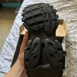 Balenciaga track runners LED - Image 4